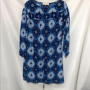 ANN TAYLOR LOFT SIZE MEDIUM Blue White Smocked Dress medallion paisley design